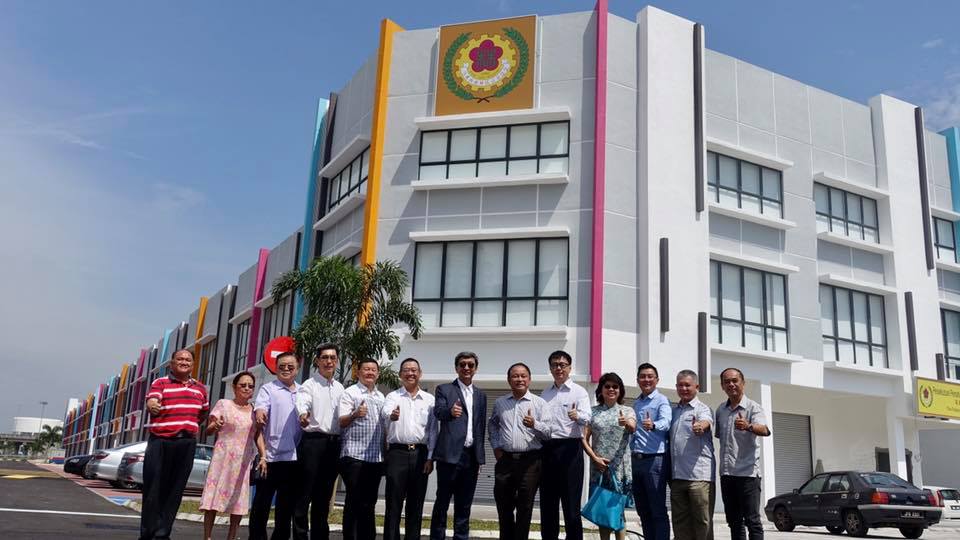 在马来西亚林氏宗亲总会新会所为7月2日四和一庆典举行新闻发布会以及为35周年纪念晚宴进行餐桌排位抽签