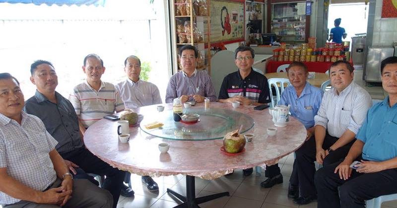 在峇株巴辖与宗亲交流